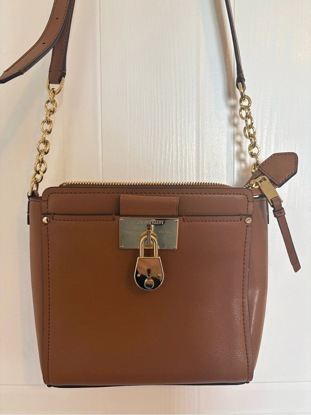Calvin Klein Brown Chain Crossbody Bag Like New